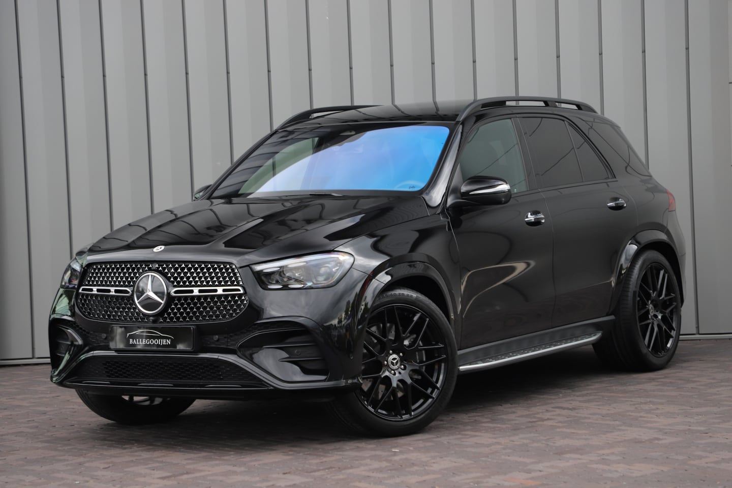 Mercedes-Benz GLE-Klasse - 450d AMG 4-Matic | 367PK | Luchtvering | Pano | Head-up | Keyles-go | Burmester | Sfeerver - AutoWereld.nl