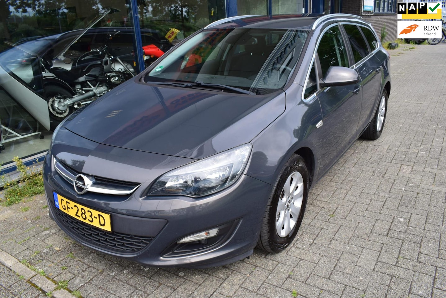 Opel Astra Sports Tourer - 1.4 Turbo Blitz 1.4 Turbo Blitz - AutoWereld.nl