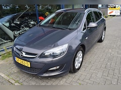 Opel Astra Sports Tourer - 1.4 Turbo Blitz