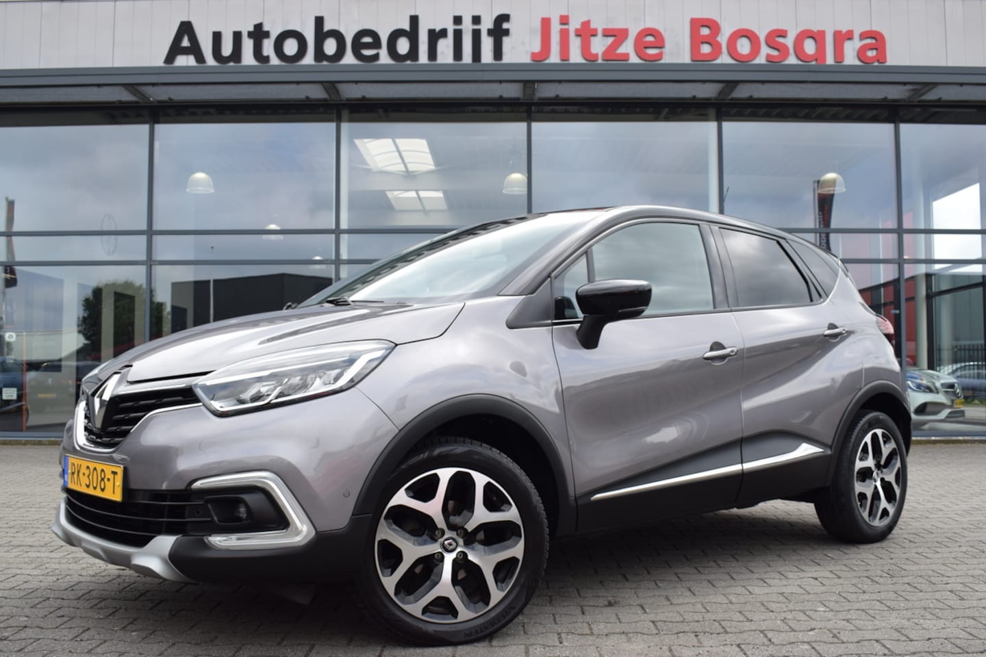 Renault Captur - 0.9 TCE Intens LED | ECC | R-Line Full Map Navi | Telefonie | Camera | Keyless - AutoWereld.nl