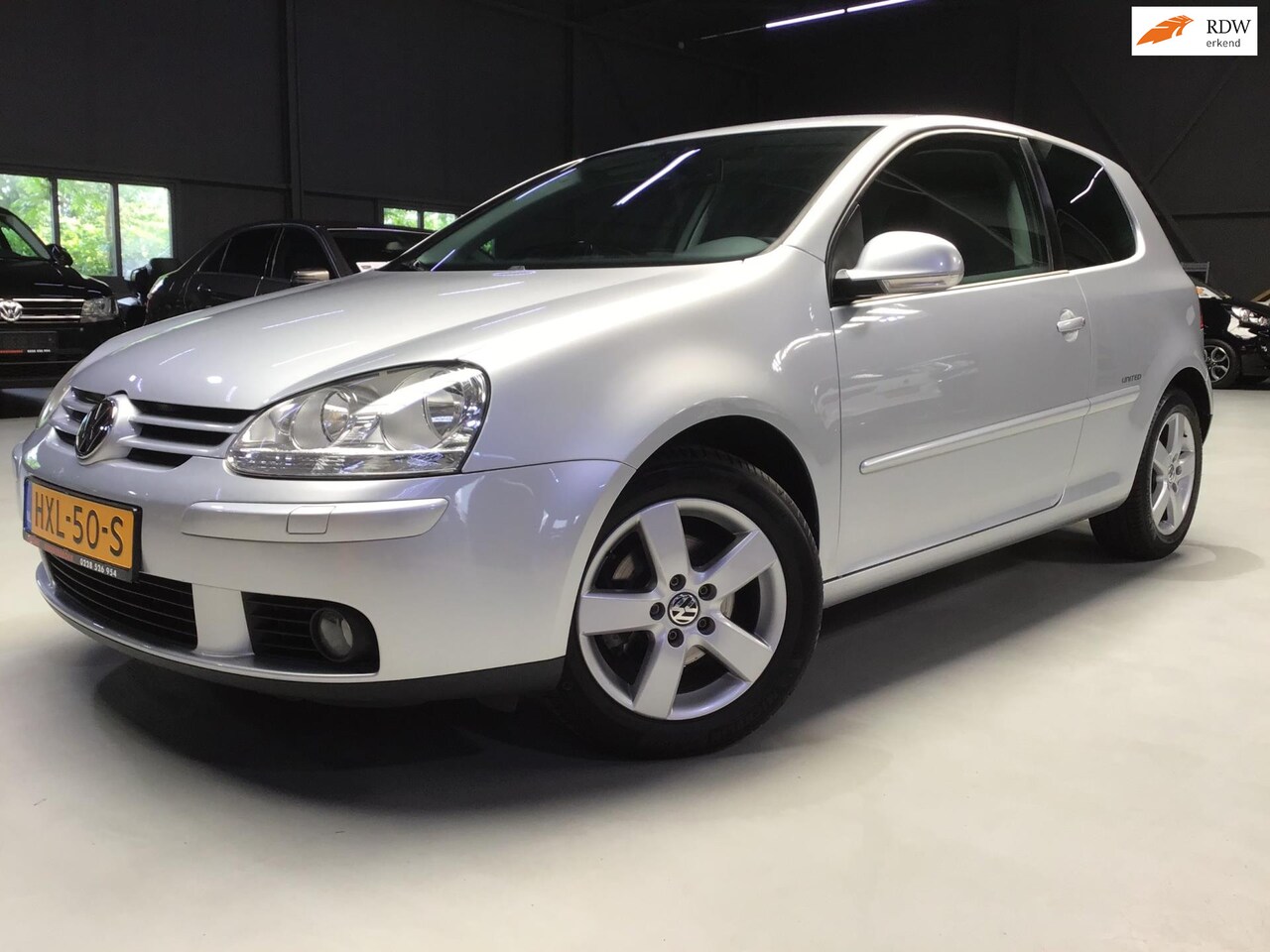 Volkswagen Golf - 1.4 Easyline I 1e Eigen. I 111xxx KM I New Distributie + Kln Brt + Remmen + Schijven I Cli - AutoWereld.nl