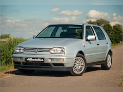 Volkswagen Golf - 2.8 VR6