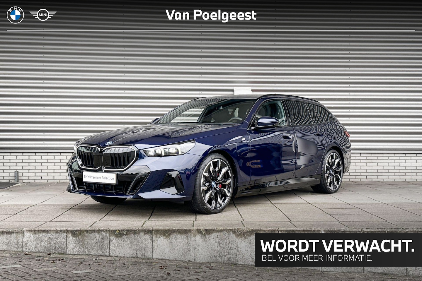 BMW 5-serie Touring - 530e M Sportpakket Pro / Innovation Pack / Travel Pack / Panoramadak / Trekhaak - AutoWereld.nl