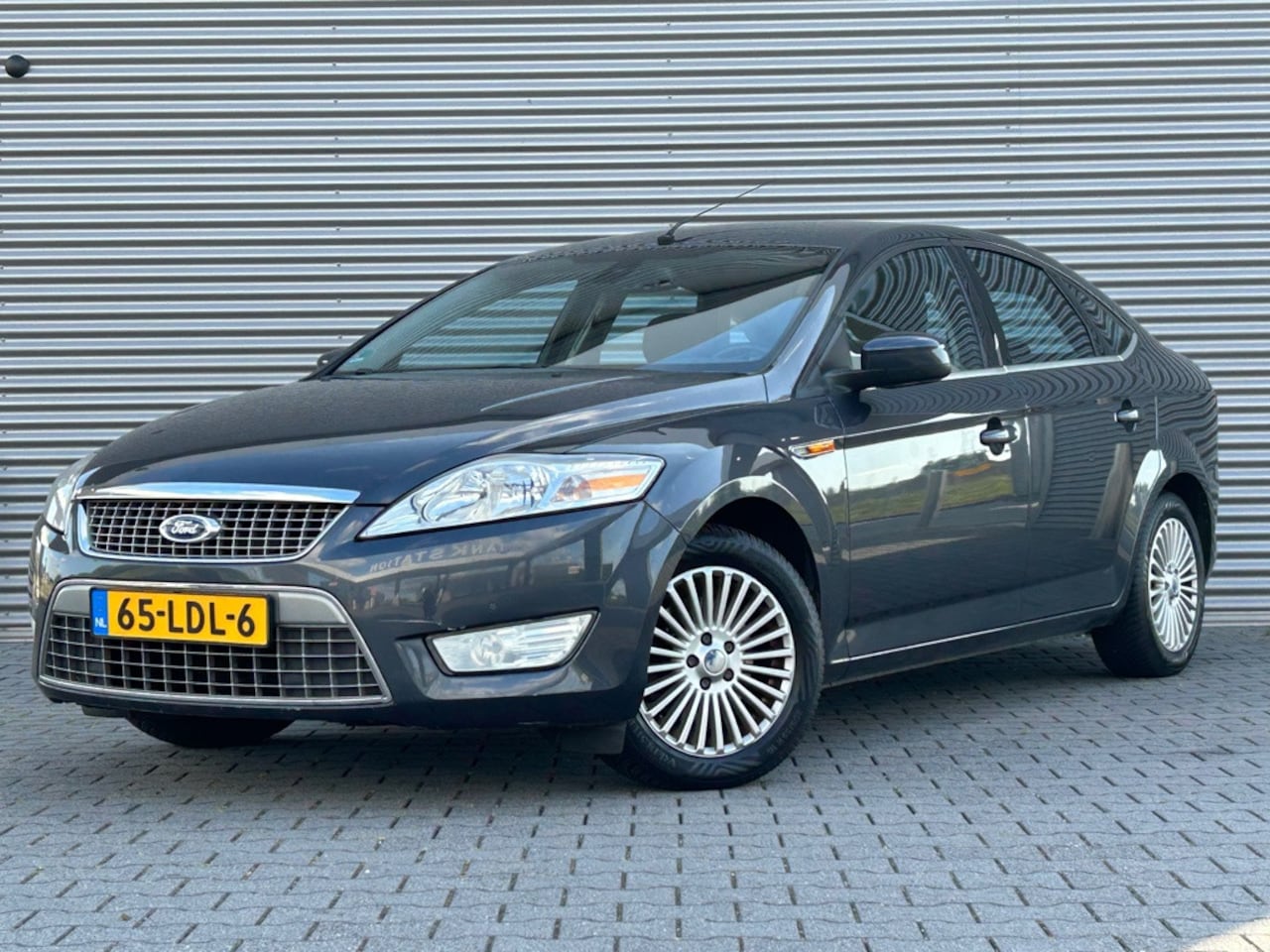 Ford Mondeo - Ford Mondeo 2.0-16V Limited | AIRCO | NAVI | CC | - AutoWereld.nl