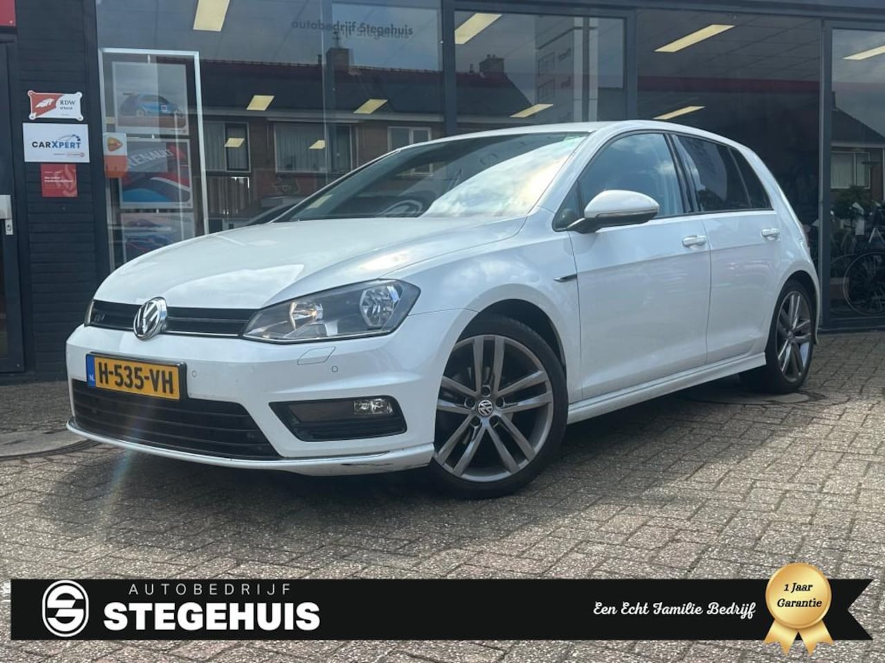 Volkswagen Golf - 1.2 TSI Lounge R-Line - AutoWereld.nl