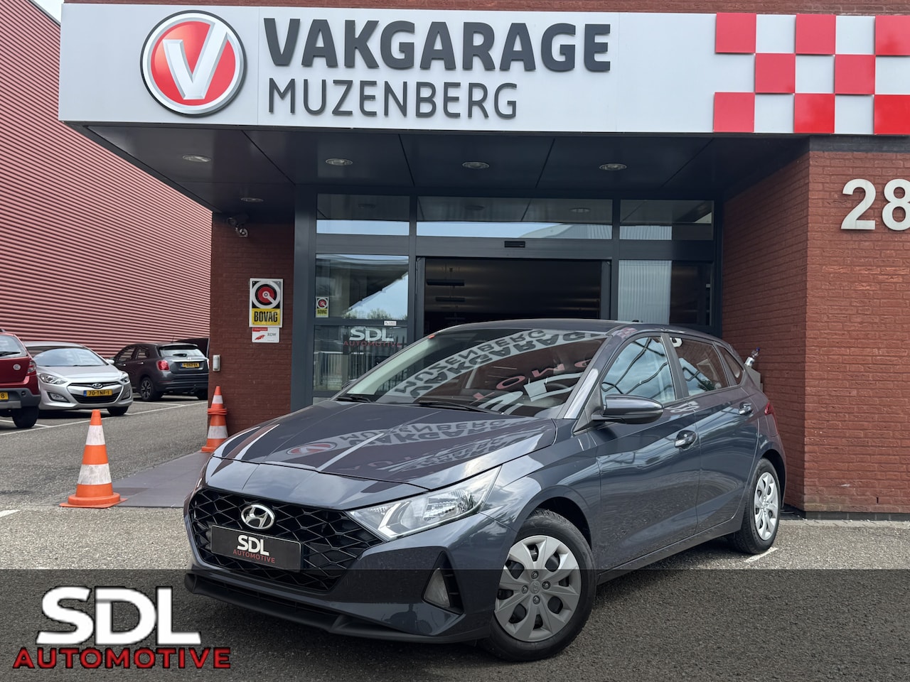 Hyundai i20 - 1.0 T-GDI Comfort // APPLE CARPLAY / ANDROID AUTO // CAMERA // PDC // CRUISE // DAB - AutoWereld.nl