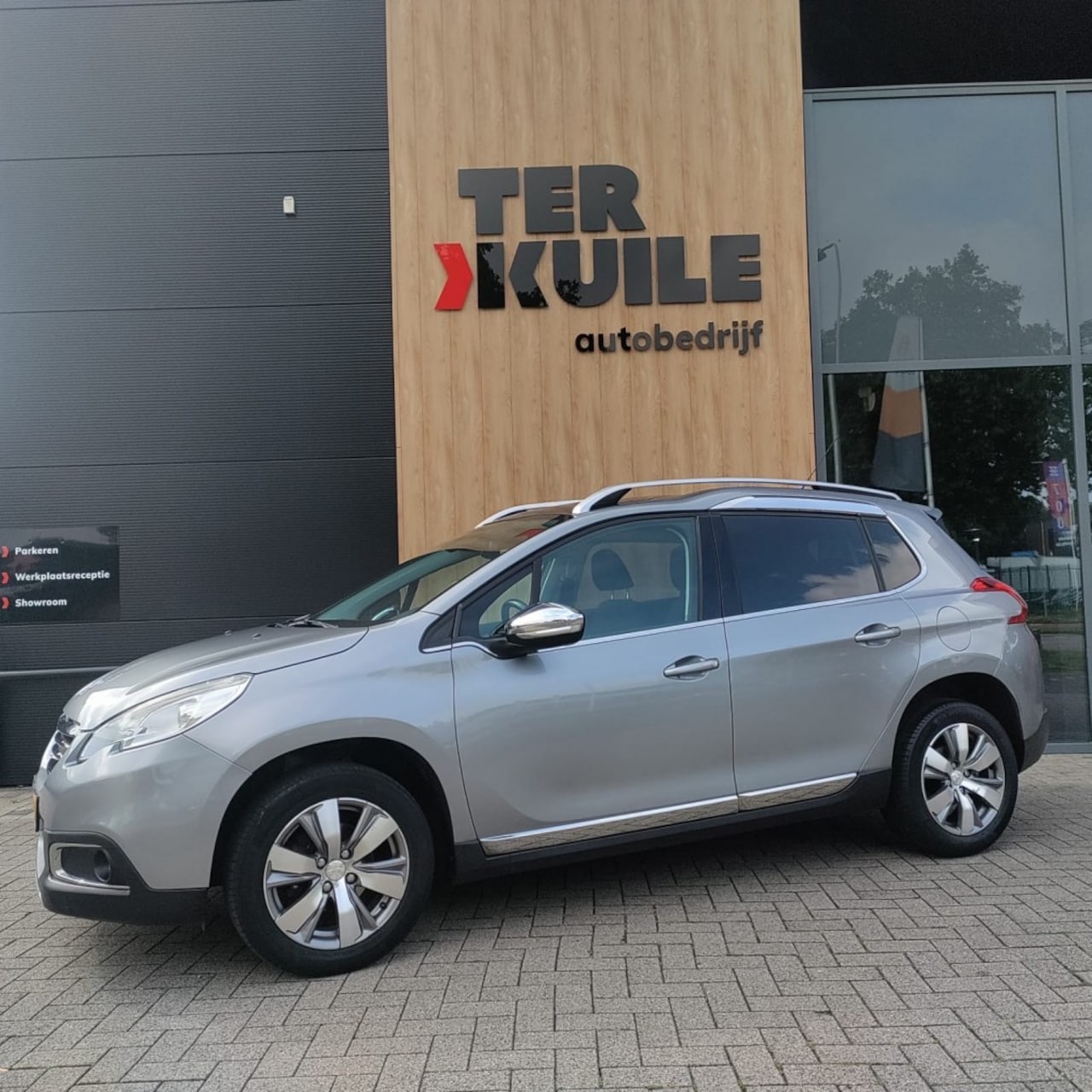 Peugeot 2008 - 1.2 PureTech Allure 1.2 PureTech Allure - AutoWereld.nl