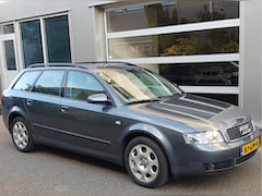 Audi A4 Avant - 2.0 Airco/Ecc 2e Eig Nwe DistrRiem Rijdt Goed