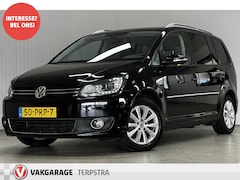 Volkswagen Touran - 1.2 TSI Highline BlueMotion/ Trekhaak/ Bi-Xenon/ Groot Navi/ Camera/ 17'' LMV/ Alcantara/