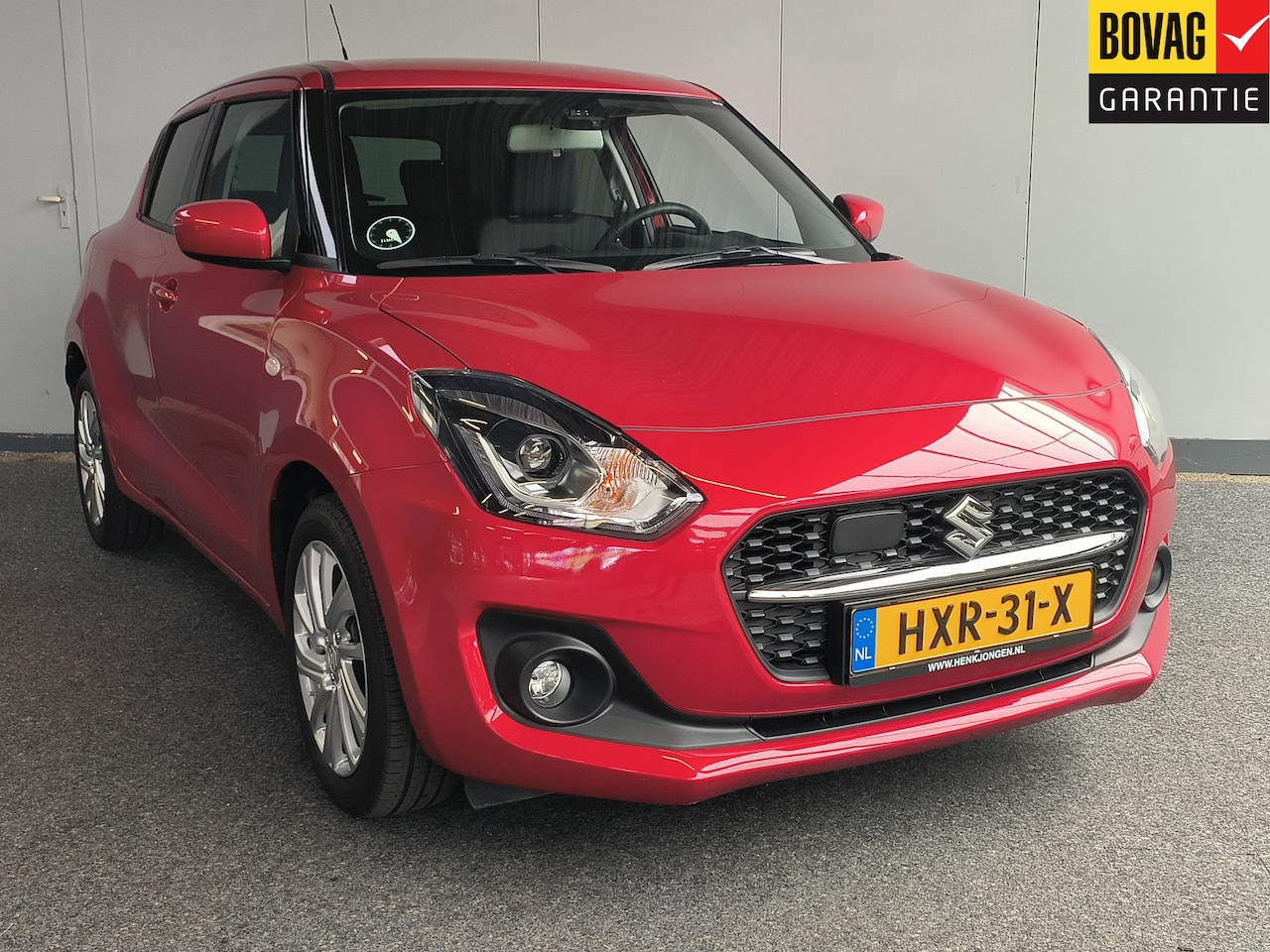 Suzuki Swift - 1.2 Select Smart Hybrid uit 2024 Rijklaar + Fabrieksgarantie tot 02-2027 Henk Jongen Auto' - AutoWereld.nl