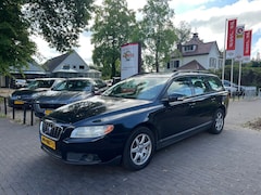 Volvo V70 - 2.0D KINETIC / LEDER / NAVI / CRUISE CTR. / AIRCO-ECC / PDC