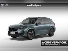 BMW X1 - sDrive18i M Sportpakket Pro / Innovation Pack / Comfort Pack / Travel Pack / Trekhaak