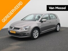 Volkswagen Golf - 1.0 TSI Comfortline | Climate Control | Parkeersensoren | Lichtmetalen Velgen |