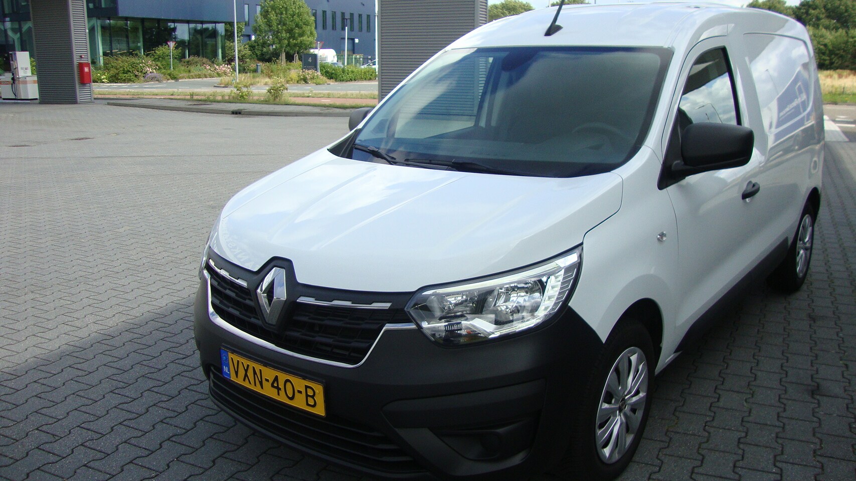 Renault Express - Van 1.5 Blue dCi 75pk Comfort +AC, PDC,Cruise 23000KM!!! - AutoWereld.nl