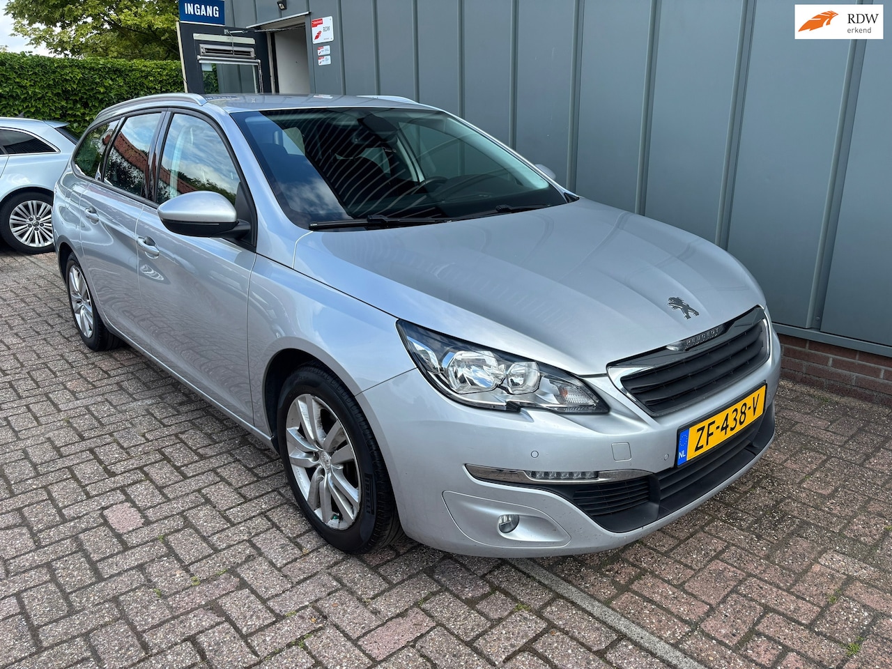 Peugeot 308 - 1.6 HDi Blue Lease AIRCO//NAVI//CRUISE//STOELVERW//TREKHAAK//PDC - AutoWereld.nl