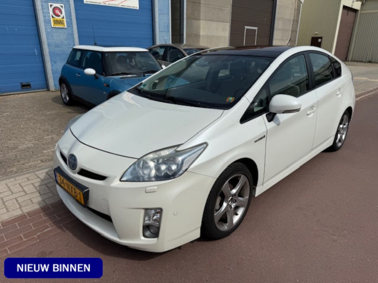 Toyota Prius - 1.8 Executive Solar 2009 NAP 194.141km LEDER Adaptief Cruise Control, Schuifdak, afneembar - AutoWereld.nl