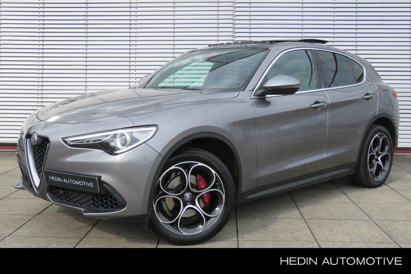 Alfa Romeo Stelvio - 2.0 T AWD Super | Schuif/kanteldak | Veloce Interieur | Schakelflippers - AutoWereld.nl