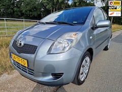 Toyota Yaris - 1.3 VVTi Sol pas 87.700km met airco en trekhaak