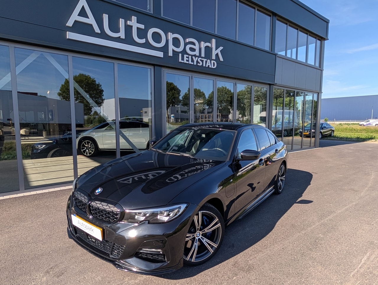 BMW 3-serie - 330e High Executive 330e High Executive - AutoWereld.nl