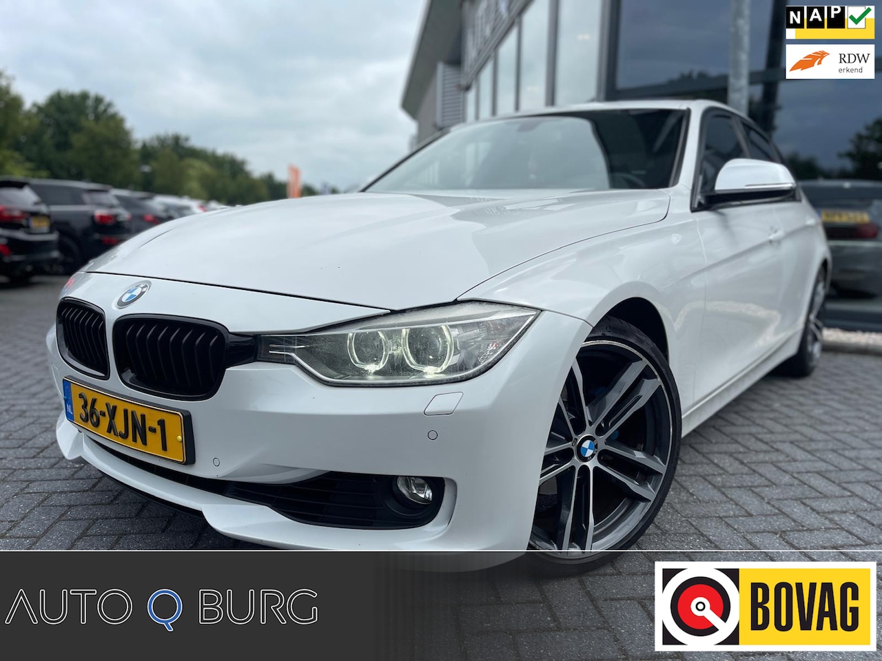 BMW 3-serie - 320i High Executive | Automaat | Stoel Verwarming | Pano | PDC | Navi | Airco | Cruise | L - AutoWereld.nl