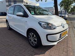 Volkswagen Up! - 1.0 move up 5deurs BlueMotion Airco, DAB, Navigatie