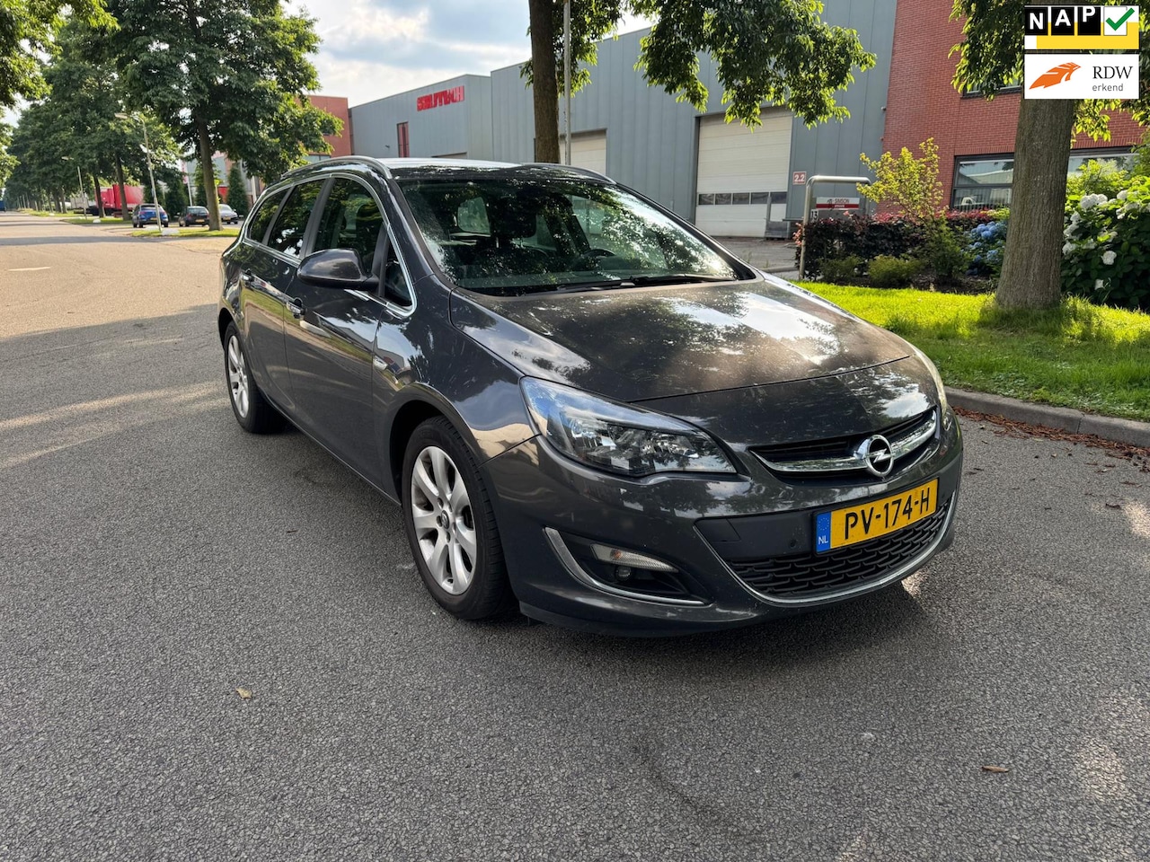 Opel Astra Sports Tourer - 1.7 CDTi Cosmo CLIMA - AutoWereld.nl