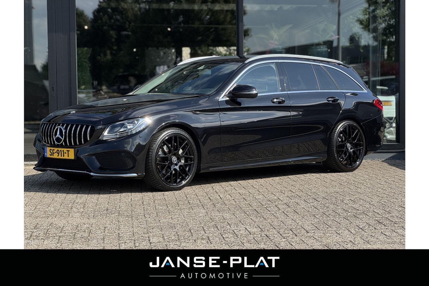 Mercedes-Benz C-klasse Estate - 200 AMG AUT | Wegdr. Trekhaak | Stoelverwarming | - AutoWereld.nl