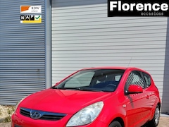 Hyundai i20 - 1.2i DynamicVersion Airco Lage km NAP