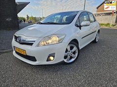 Toyota Auris - 1.8 Full Hybrid Dynamic GARANTIE