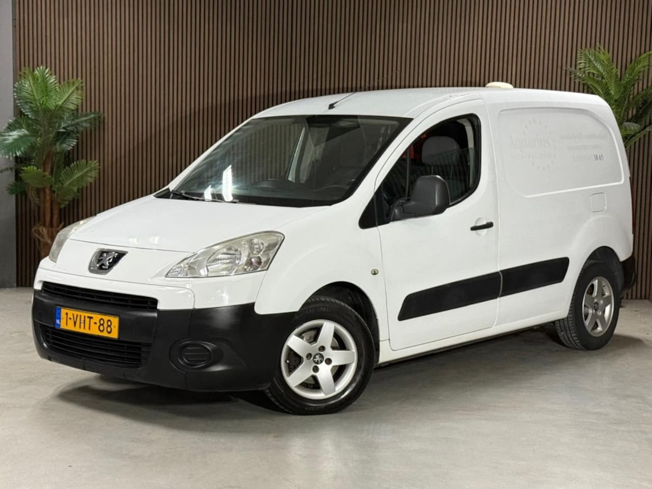 Peugeot Partner - 120 1.6 HDI L1 XT 120 1.6 HDI L1 XT - AutoWereld.nl