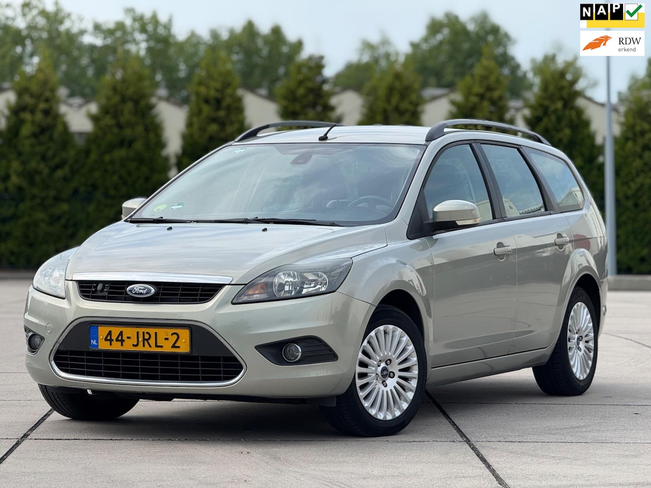 Ford Focus Wagon - 1.8 Titanium Flexi Fuel | Navigatie | Parkeersensoren | Trekhaak | Bluethooth | Cruise Con - AutoWereld.nl