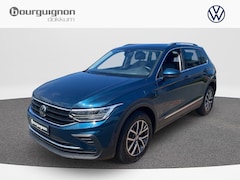 Volkswagen Tiguan - 1.4 TSI eHybrid Life | 245Pk | PHEV | Trekhaak | ACC | Elec. klep |