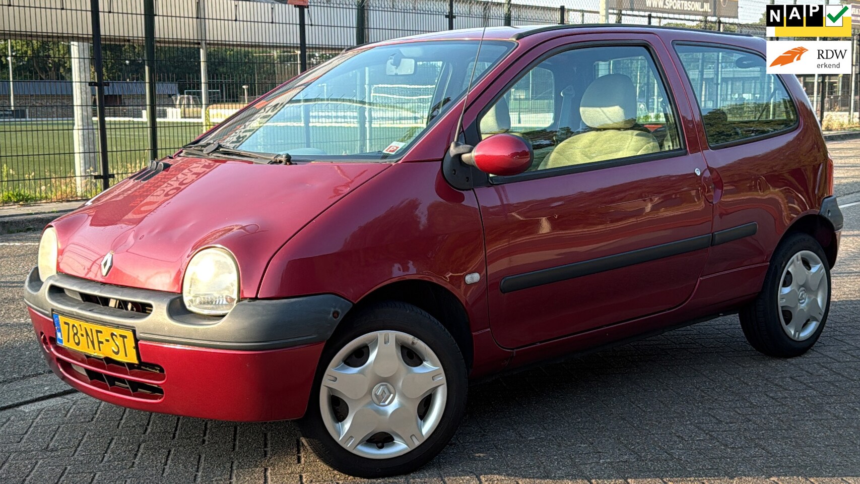 Renault Twingo - 1.2 Privilège Quickshift 5 AIRCO/AUTOMAAT - AutoWereld.nl
