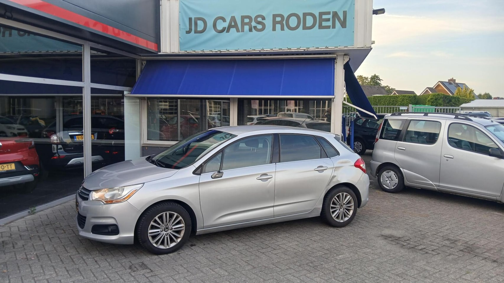 Citroën C4 - 1.4 VTi Attraction! Koopje! 2012! Zie foto. - AutoWereld.nl
