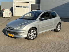 Peugeot 206 - 1.4-16V Quiksilver Airco|LageKM|APK|NAP
