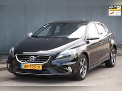 Volvo V40 - 2.0 D2 R-Design Business Xenon/Stoelverarming/Navigatie/Parkeersensor