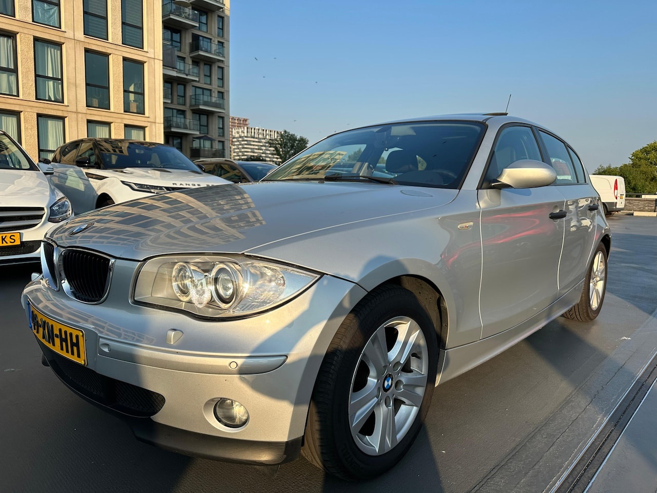 BMW 1-serie - 118i Executive AUTOMAAT Leer Clima PDC 1e Eigenaar Dealer OH! Als Nieuw - AutoWereld.nl