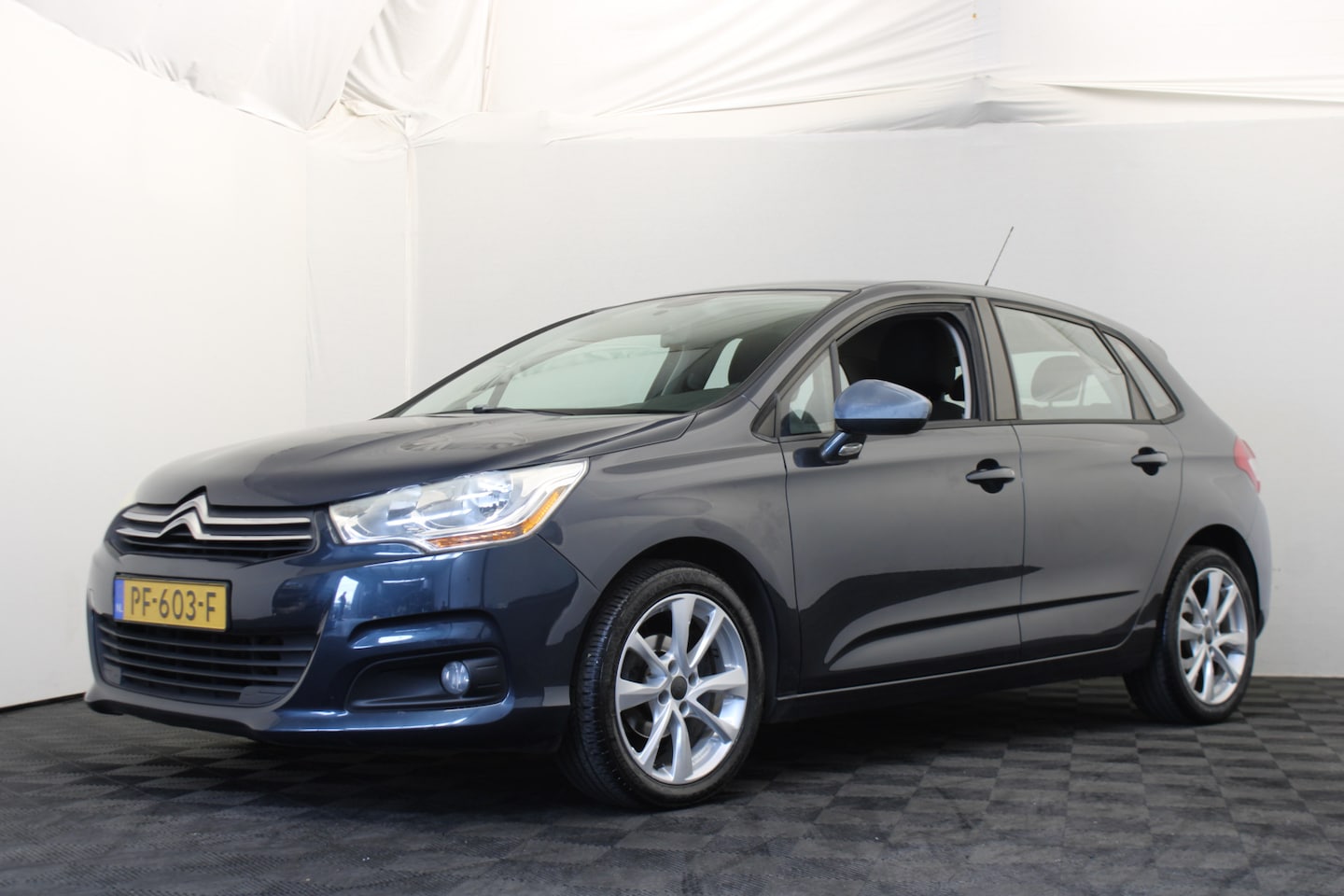 Citroën C4 - 1.4 VTi Attraction 1.4 VTi Attraction - AutoWereld.nl