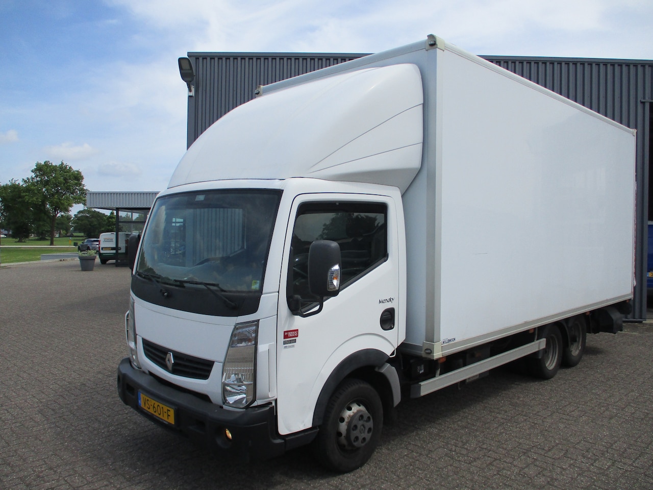 Renault Maxity - RENAULT BE Bakwagen Laadklep - AutoWereld.nl