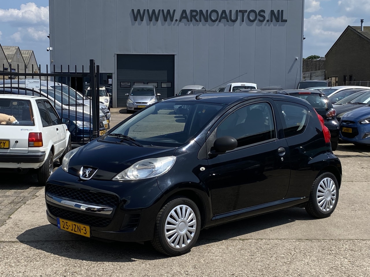Peugeot 107 - 1.0-12V XR 1.0-12V XR, NIEUWE KOPPELINGSSET, 2E EIGENAAR, NL AUTO, 193.194 KM NAP, STUURBEKRACHTIGING - AutoWereld.nl