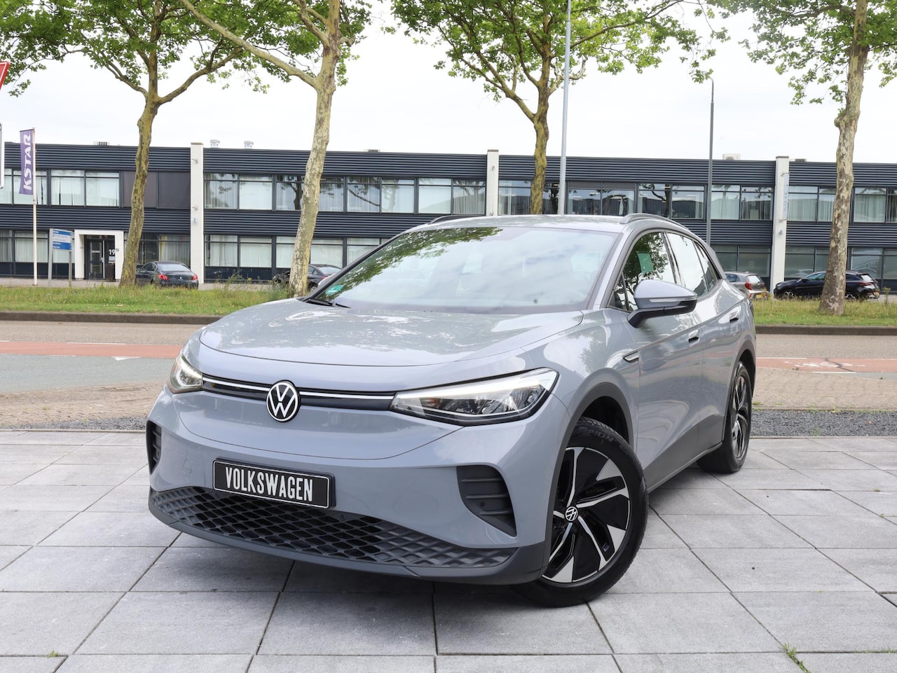 Volkswagen ID.4 - Pure 52 kWh Half Leer | Memory | Stoelverwarming | Carplay | Massage | LED | DAB | 19"Inch - AutoWereld.nl
