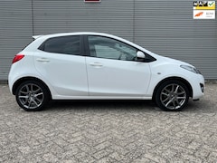 Mazda 2 - 2 1.3 Navigator GT 5drs Airco - 1e eigenaar - sensoren - aux - stoelverwarming - lm velgen