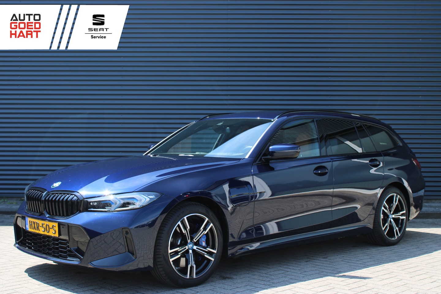 BMW 3-serie Touring - 330e M-Sport Laser Leer Camera Head-Up - AutoWereld.nl