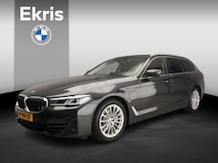 BMW 5-serie Touring - 530e | Laserlicht | Leder | Navigatie | Comfortzetels | Trekhaak | Stoelverwarming | Chrom