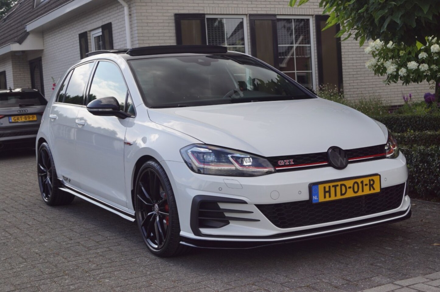 Volkswagen Golf - GTI TCR 2.0 TSI (290pk) DSG Pano/ACC/Camera/DCC/Navi Pro/Keyless - AutoWereld.nl