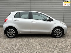 Toyota Yaris - 1.3 VVTi 5drs - Eco mode - Clima - Lm velgen - Aux - NAP - isofix - trekhaak