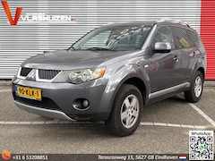 Mitsubishi Outlander - 2.4 Inspire 2WD Special Edition | Cruise | Airco | Trekhaak |