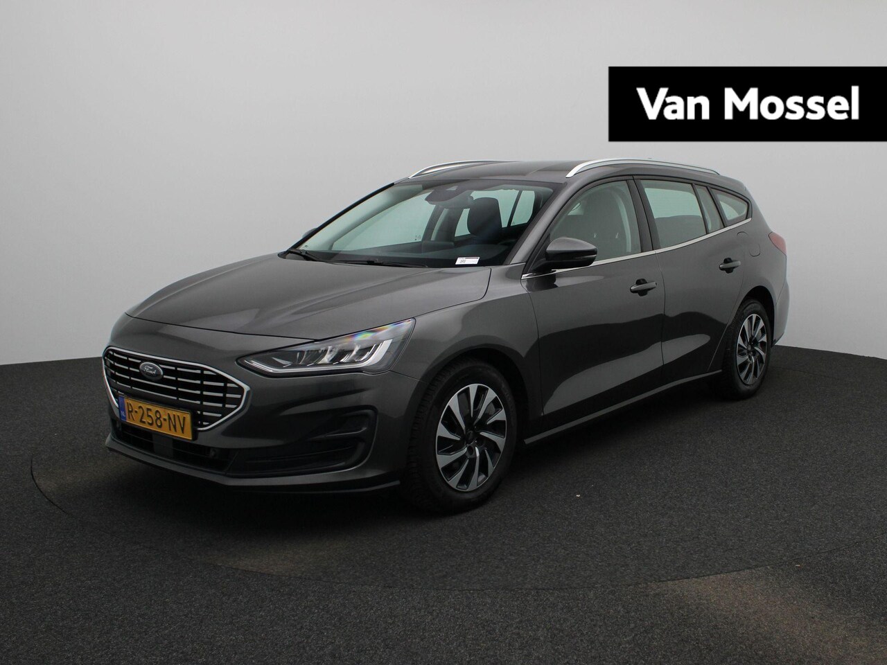 Ford Focus Wagon - 1.0 EcoBoost Hybrid Titanium Style | Parkeer sensoren | Climate control | Apple carplay | - AutoWereld.nl