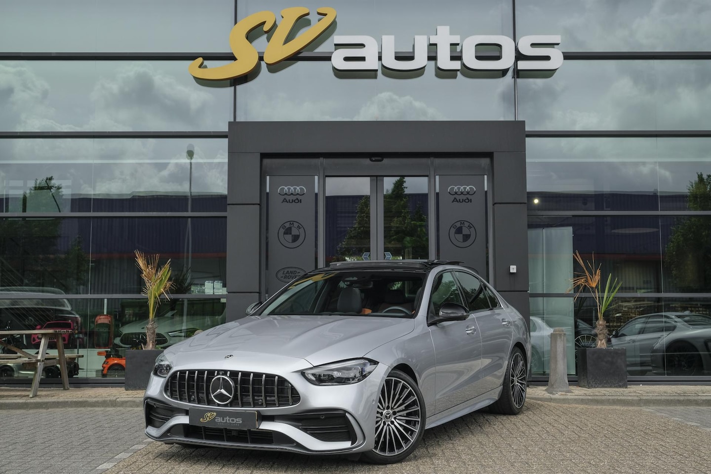 Mercedes-Benz C-klasse - C300 AMG 258pk Panoramadak Digital light Stoelventilatie Head-up 19" LMV Memory Night pakk - AutoWereld.nl
