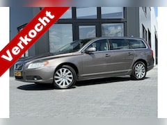 Volvo V70 - 1.6 T4 Limited Edition Leer | Xenon | Trekhaak | 2e eignaar | volledig onderhouden